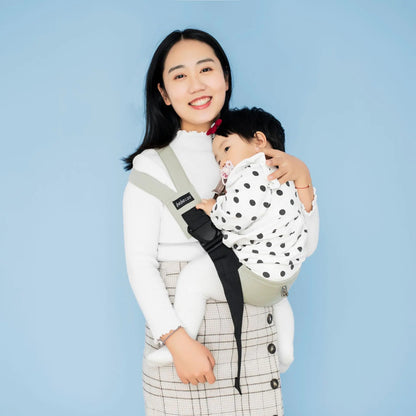 Lightweight Summer Baby Sling for Easy Carrying